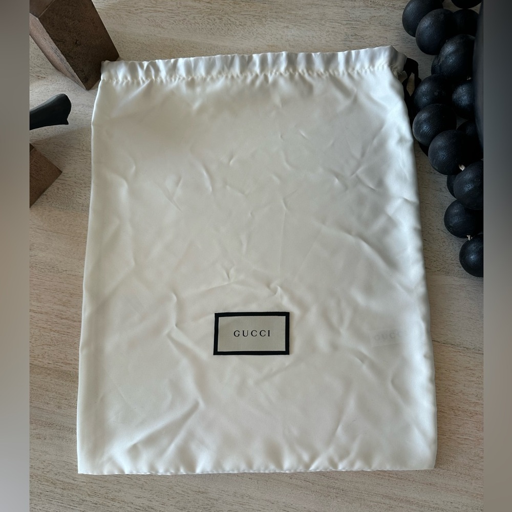 Authentic GUCCI dust bag for bags, wallets, baseball hat